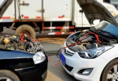 杭州萧山新塘朝辉轮胎商店·24小时流动补胎，搭电送油，换电瓶